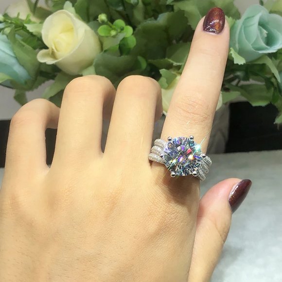 Certified 5ct. t.w. Moissanite Diamond Solitaire Luxury Engagement Ring NEW - Picture 4 of 12